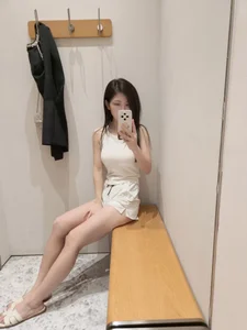 Lucky-lulu Public slika 2