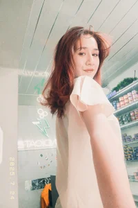 NickiKisinger: Public ( 7 фото)