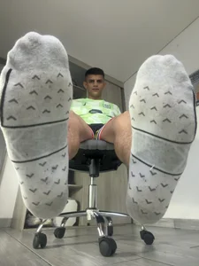 cash_master_daniel Big dick and feet Poză 6
