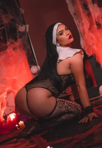 Veronicalanx1 Between Heaven and Pleasure 🖤🔥 Pic