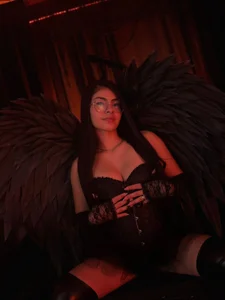 katiepeach_ a little bit of everything🩻 Billede 8