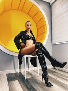 sashamonroe__ Appreciate my beautiful boots Pic 5