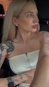 MichelleHoneyy's XXX Nude Photo 1