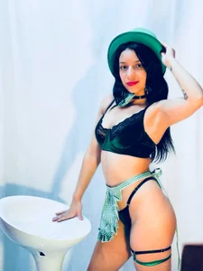 ChloeRosey🍃🍀 Bild 3