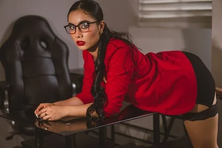Samaanthaa_ Your sexy secretary will help you in your work Pic 4