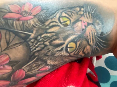 camile_milf I had a fat on my leg that made me unhappy that's why I decided to get a tattoo. and enjoy my tatto Pic 2