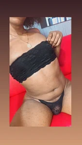 amber_diiorのbad girl 🤭🍆🔥の 2枚の写真