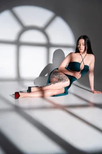 allison-sweet1: I like to be a Naughty Girl ( 2 фото)