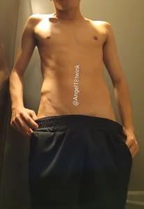 Lunarie_ 😈feeling really hot at the gym 🍆🍑 Pic 3