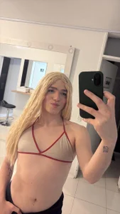 IvannaRosse_ admire my body, it is charming and it will leave you crazy Pic