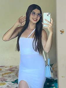 EmmaPetiteXXX Public Pic 3