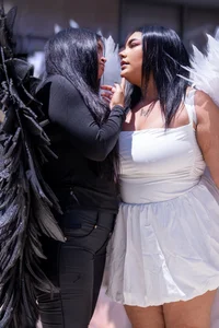 Mia_and_lexy beautiful photos of halloween angels 🎃🎃🤍🤍 Pic 4