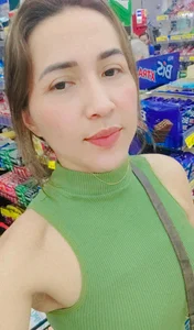 melissa_35_ Public Pic 6