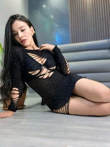 carolyne__ The best way to get rid of temptation is to fall зображення 5