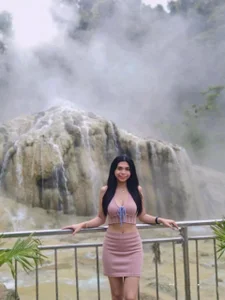 UrHotSexyShine Love Beach Pic