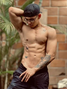 NoahhBrown Public صورة واحدة|NoahhBrown Public صورتا ن|NoahhBrown Public  2 صور|NoahhBrown Public  2 صورة