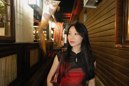 LezlieGreet Public Pic 5