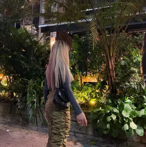 Lola-BlowjobsHello图片 6