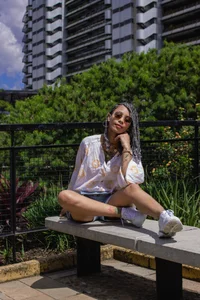 daiana_curlyLetting nature surround me 🌱图片 2