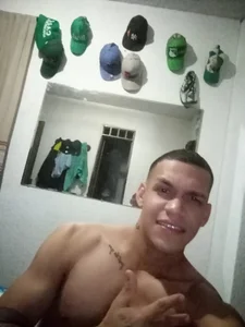 hot 🔥 de raife_70  4 Imagens