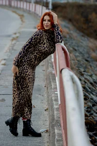 NadiraNoor Love autumn ❤️🦊🍁🍂 Pic 9