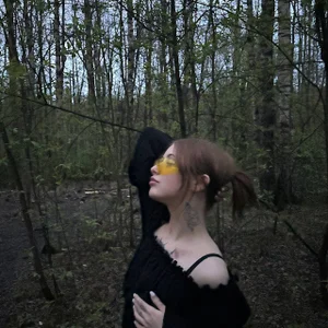 AmeliaVale shy 19yo… first looks 🖤 Gambar 5