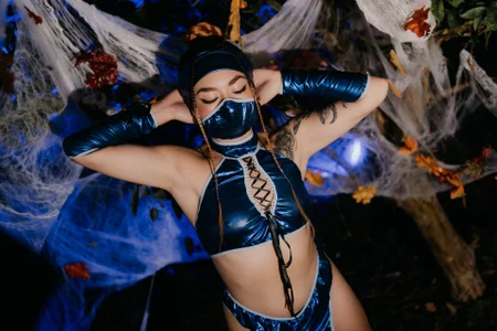 AmbarSantany Kitana💙🤍 Immagine  8