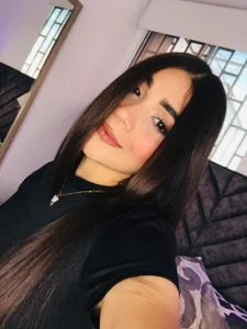 Amora_96 Public টি ছবি