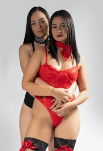 celestestarsのgirls with red lingerieの 3枚の写真