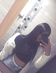 Ashly_Vera7 Public Pic 2