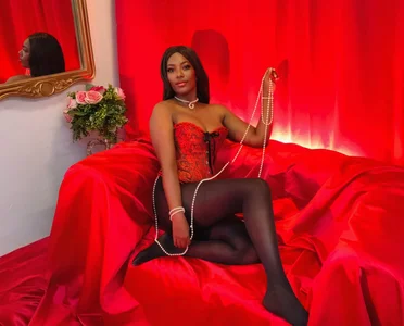 Sara_MarksSexy and elegant lady图片 3