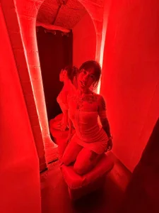 Liahdiaz_のHorny redhead at the clubの 5枚の写真