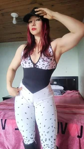 _DulceFuego You like my bicepc 🦾👅 Foto