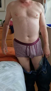 uncle243Getting naked Bild 5