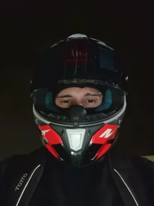 Zdjęcia aronmax_ me with helmet: 