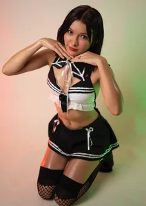 Hanni_Dulce Public Pic 4