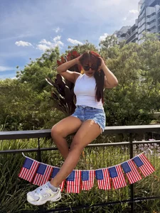 evelynjohnsoon Happy 4th of July ❤️🤍💙  9. fénykép