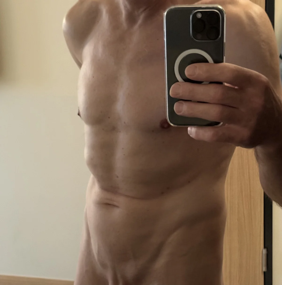 mruniverse_1234 님의 트렌드 중인 사진  9434개
