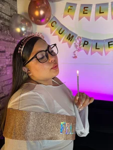 DREAMBOO_ kullanıcısının Birthday Girl 💝🔥 albümü -  4 fotoğraf