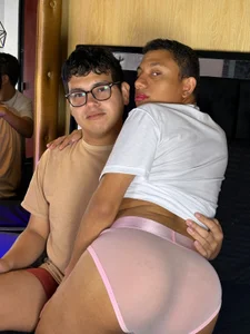 Public de QuensofDesire_  4 Imagens