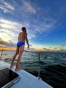 MikeSantoss1 Public Foto 4