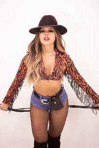 ManeSummers Sexy Cowgirl ! Pic 8