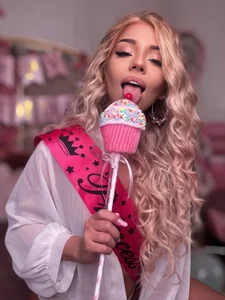 maddisonblush 🧁My special day🧁 Pic