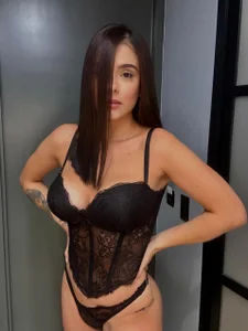 victoria_milann Public Photo 4