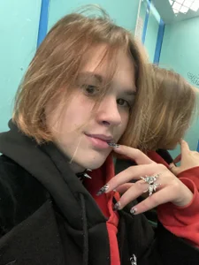 LoraPuffs Public Pic 4