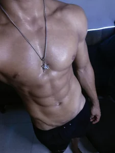 Tyler_Gold23 Public Foto 5