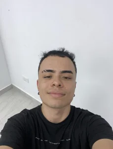 obzidyan In between Foto