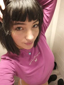 Luna_juicy Public Pic