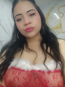 scarlettt_ss Public Pic 3