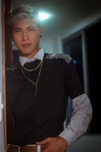 Now... just you and me 💋 de daxonrey  2 Imagens